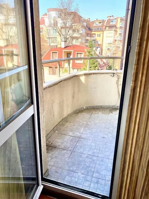 Guest Rooms With Living Room, Dining Room And Kitchen Next To Center Sofia