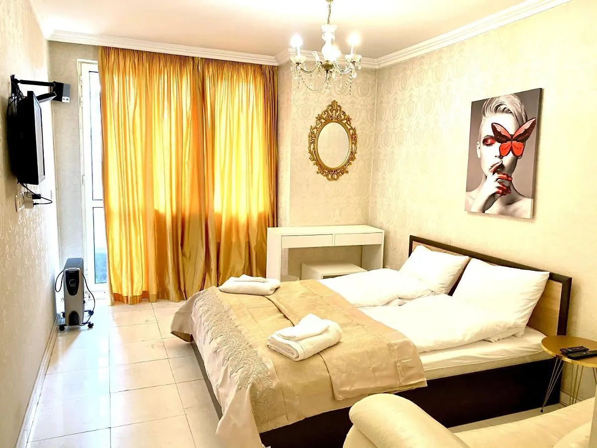 Guest Rooms With Living Room, Dining Room And Kitchen Next To Center Sofia 0*,