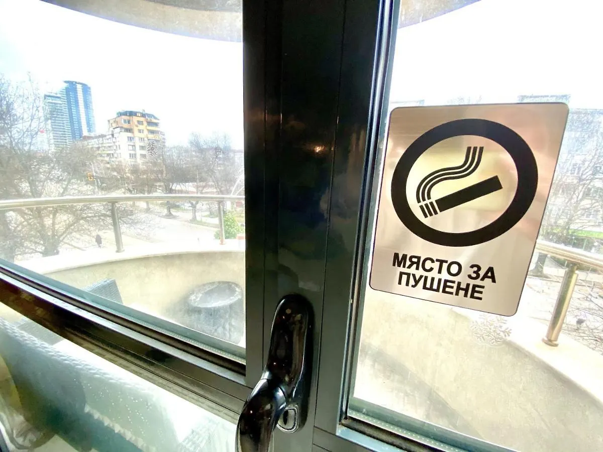 Guest Rooms With Living Room, Dining Room And Kitchen Next To Center Sofia 0*,  Bulgarije